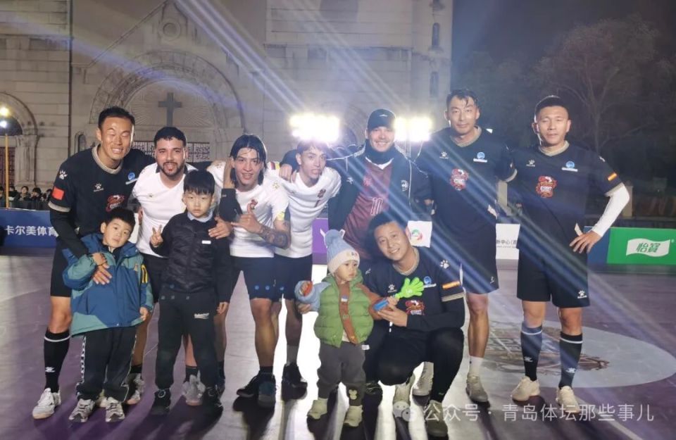 四队闯入六, 小学和青岛, 战赛冠军将 四队闯入六, 小学和青岛, 战赛冠军将