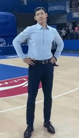 总是把球分, 感觉对这两 总是把球分, 感觉对这两