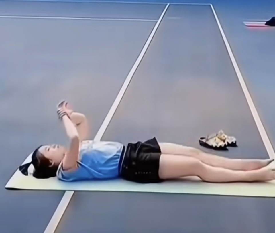 dTvYM, 馆里拍视频