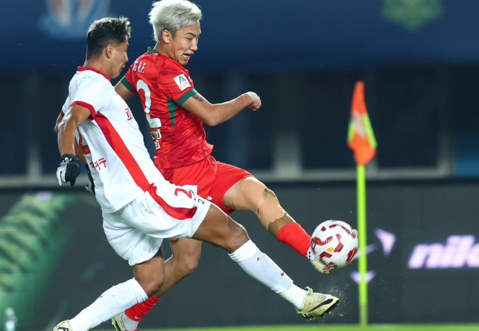 DJaUg, 鑫瑜组成 DJaUg, 鑫瑜组成